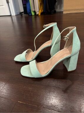 Kelly & Katie Mint Green Block Heel Sandals
